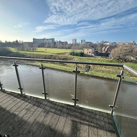 Adelphi Wharf Apartments By Beehosting Manchester Exterior photo