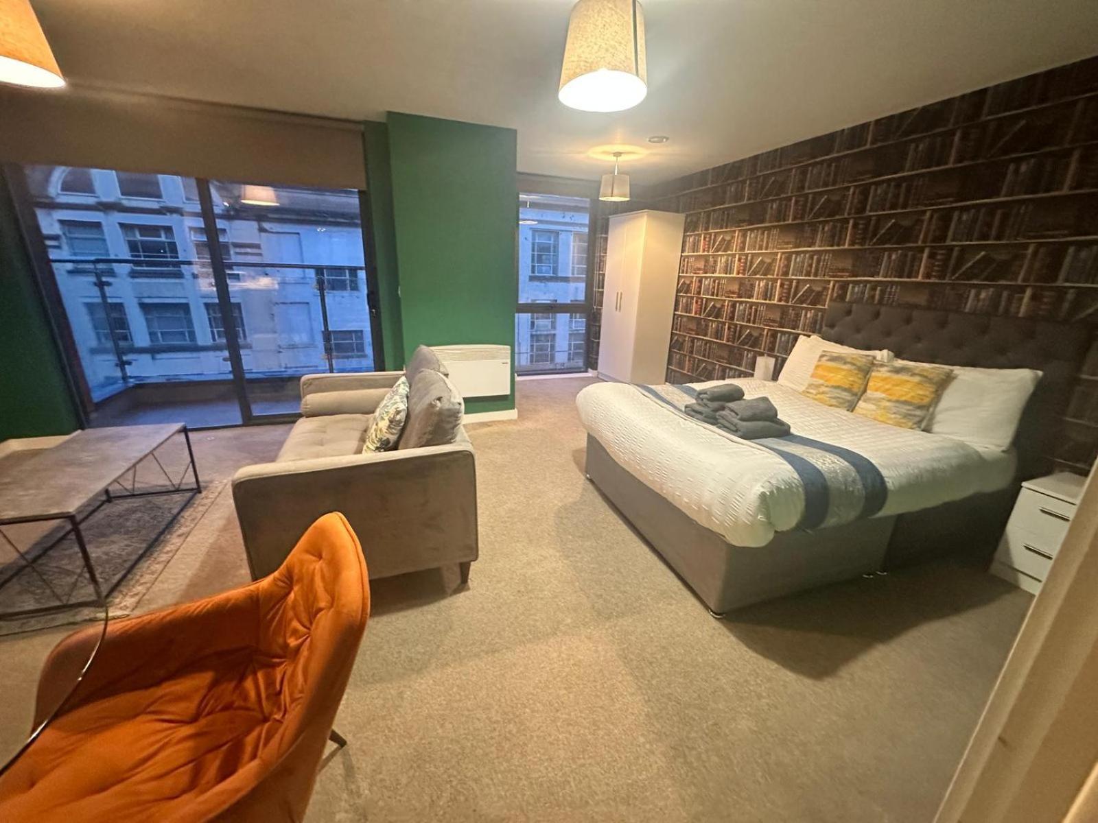 Adelphi Wharf Apartments By Beehosting Manchester Exterior photo