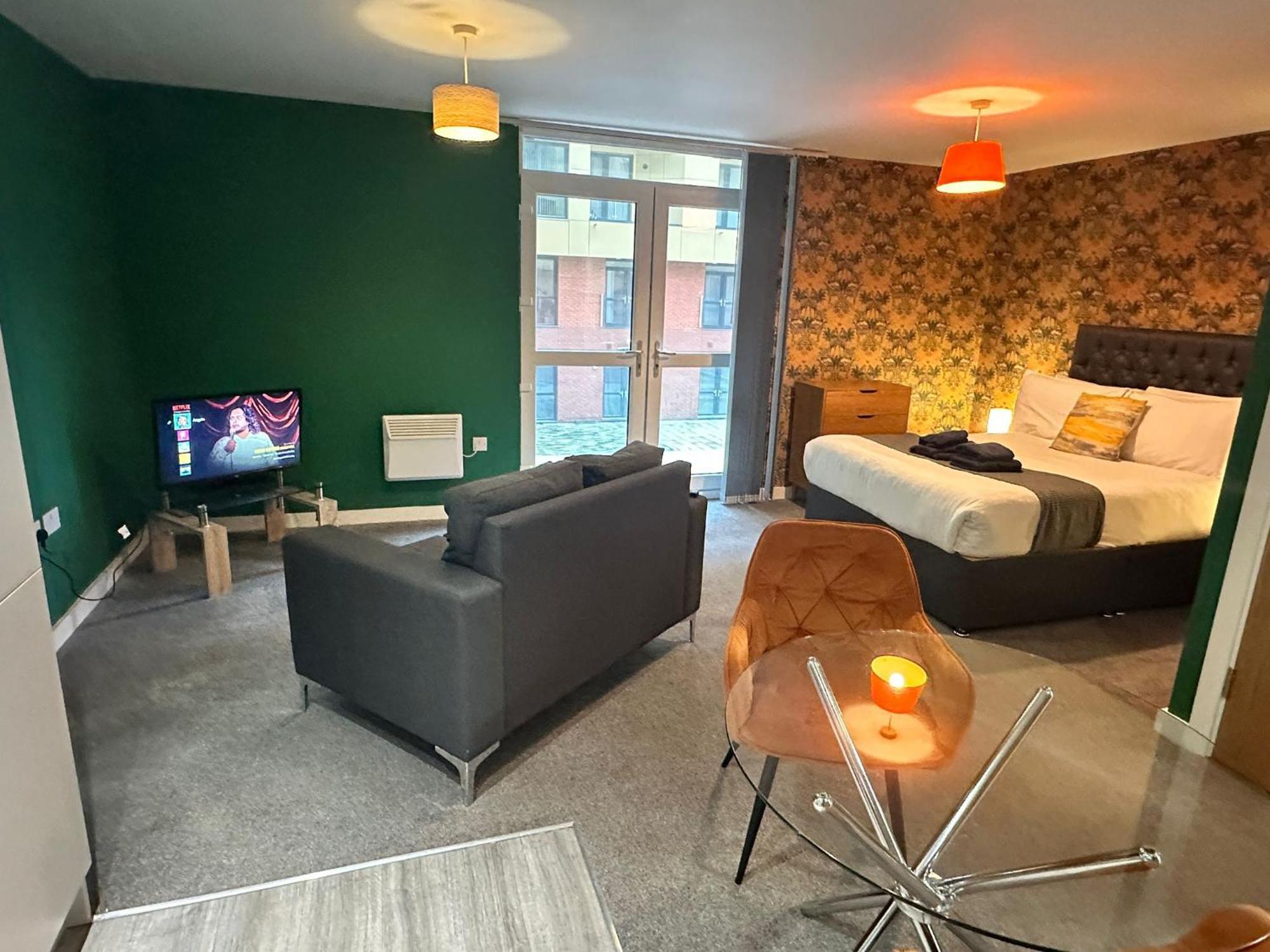 Adelphi Wharf Apartments By Beehosting Manchester Exterior photo